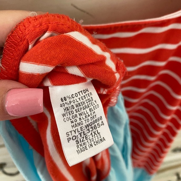 Red and Blue Striped Sleeveless Top - Picture 4 of 4